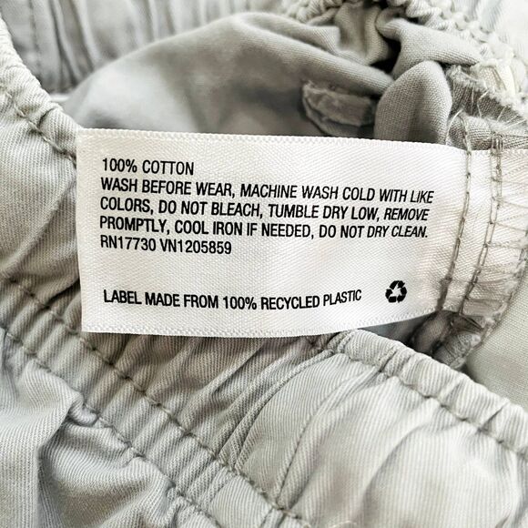 Cat & Jack Baby Boys Gray Shorts 4 Pockets Elastic Waist Drawstring Size 18m - Picture 5 of 5